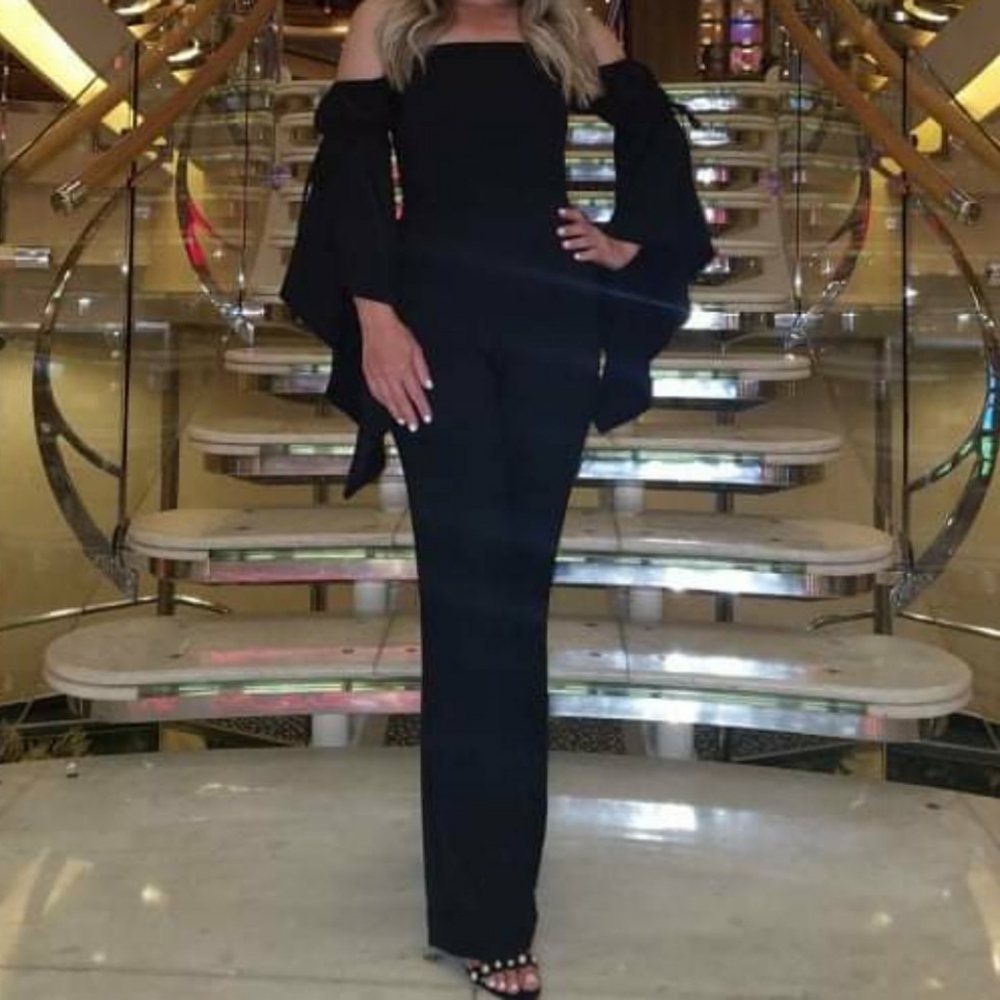 Elegant Black Romper 👑